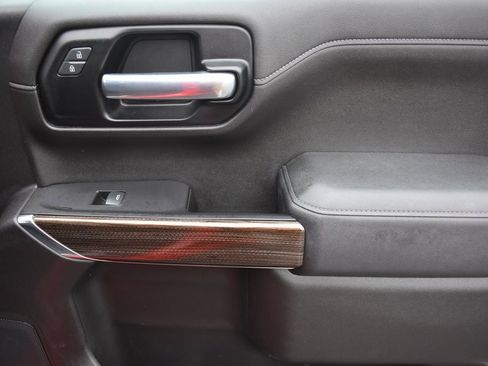 Used 2021 Chevrolet Silverado 1500 LT w/ Z71 Off-Road Package image 14