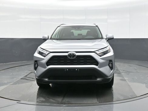 Certified 2025 Toyota RAV4 XLE Premium image 2