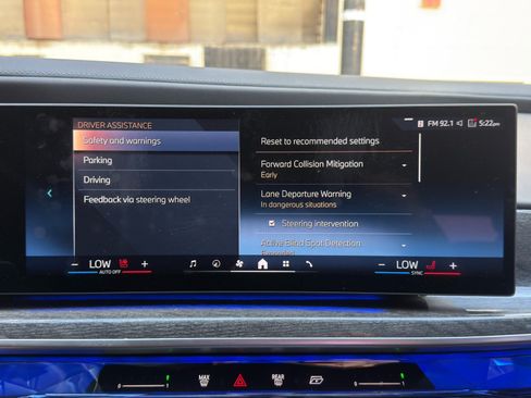 Used 2023 BMW 740i RWD image 32