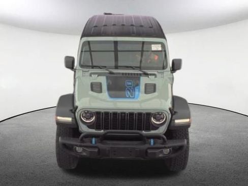 Used 2023 Jeep Wrangler Unlimited Rubicon 4xe AWD/4WD image 2