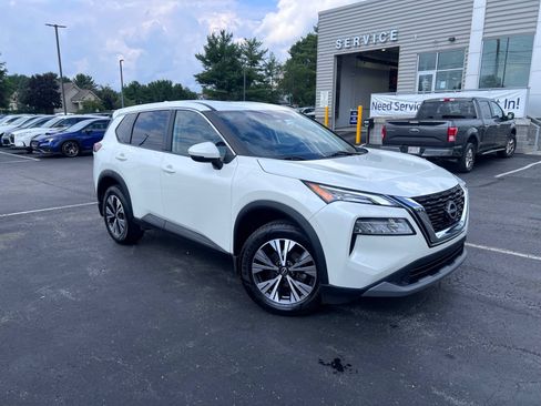 Used 2022 Nissan Rogue SV AWD/4WD image 7