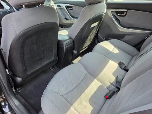 Used 2013 Hyundai Elantra GLS w/ Preferred Pkg FWD image 22