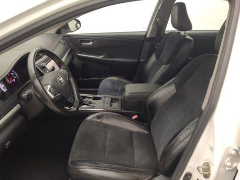Used 2017 Toyota Camry XSE w/ Moonroof Package FWD image 17
