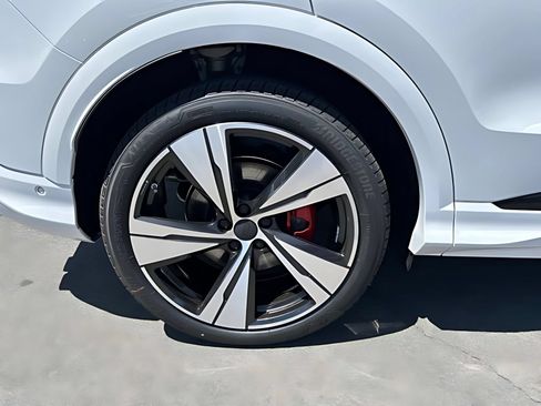New 2026 Audi SQ5 Prestige AWD/4WD image 13