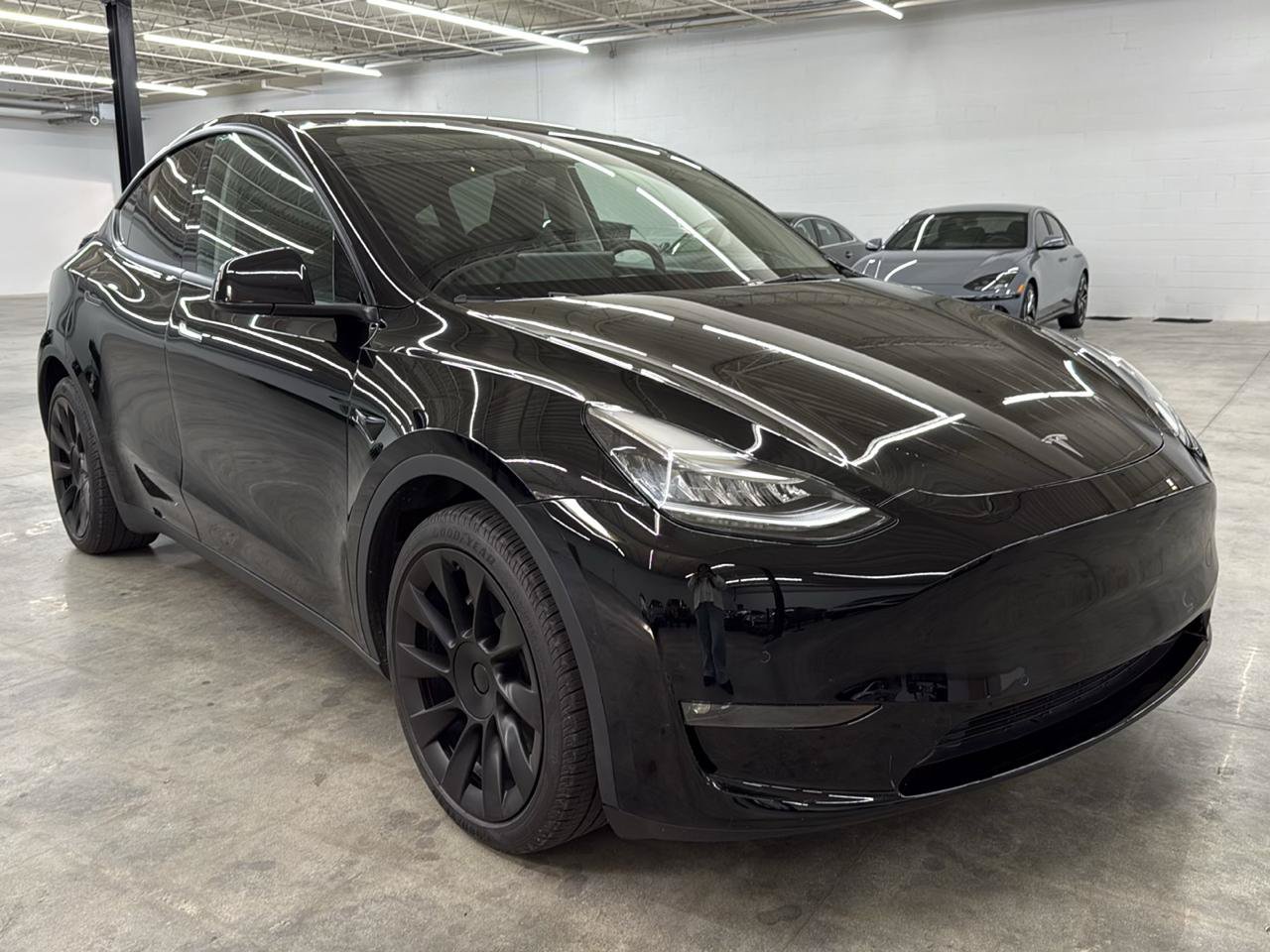 Used 2022 Tesla Model Y Long Range AWD/4WD image 4