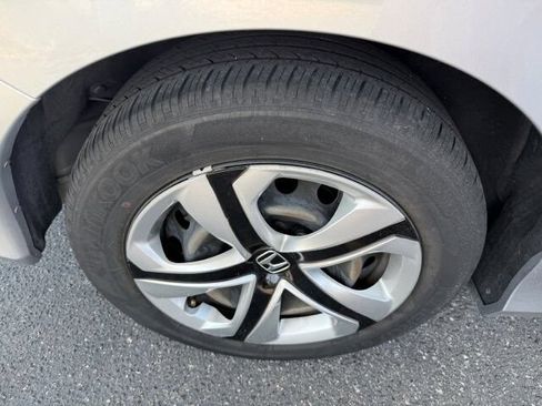 Used 2017 Honda Civic LX image 10