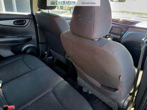 Used 2020 Nissan Rogue Sport S image 19