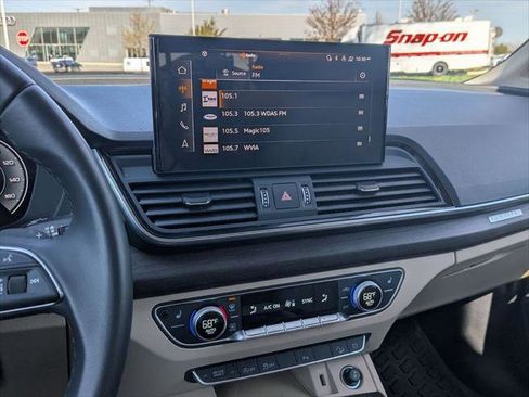 Certified 2023 Audi Q5 2.0T Premium Plus w/ Premium Plus Package AWD/4WD image 17