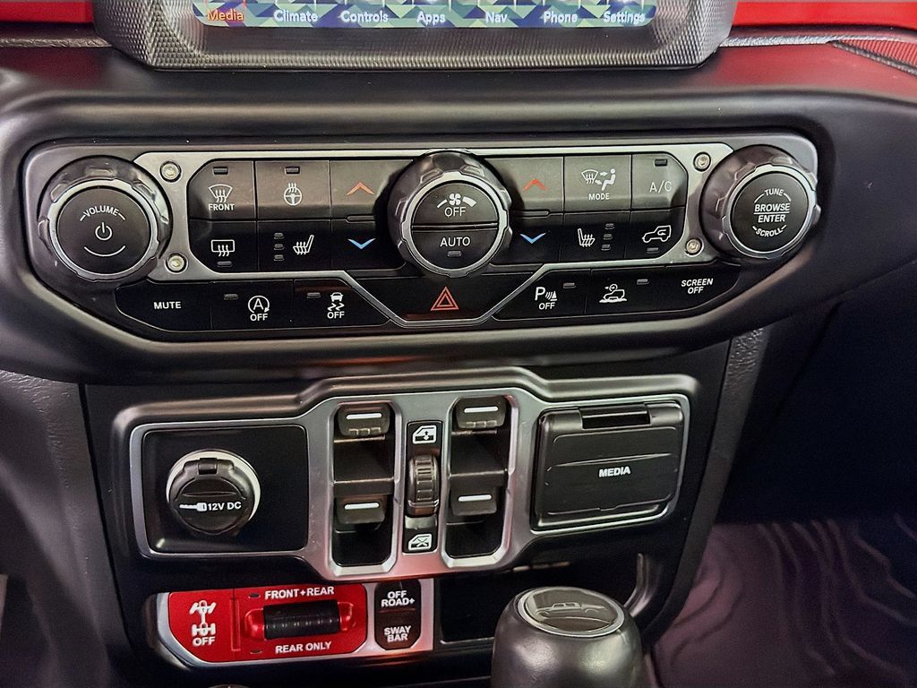 Used 2021 Jeep Gladiator Rubicon AWD/4WD image 16