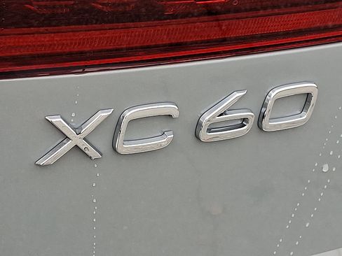 New 2026 Volvo XC60 T8 Ultra w/ Protection Package Premier image 14
