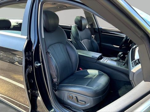 Used 2015 Hyundai Genesis 3.8 w/ Option Group 03 AWD/4WD image 29