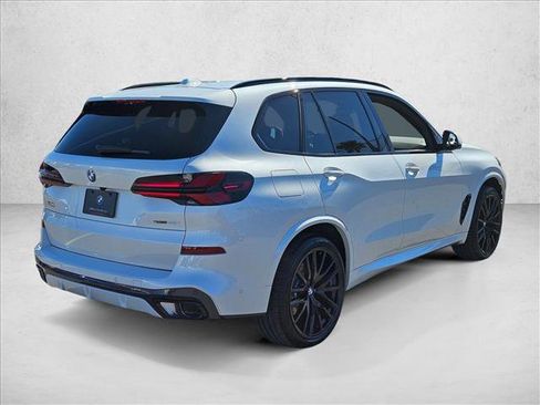 New 2026 BMW X5 sDrive40i image 2
