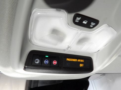 Used 2023 Chevrolet TrailBlazer LS FWD image 19