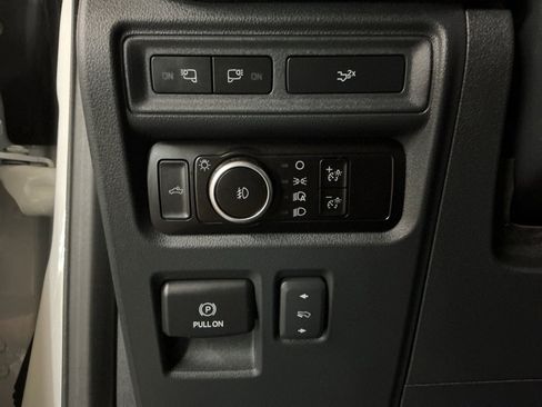 Used 2023 Ford F150 Lariat w/ Equipment Group 502A High image 14