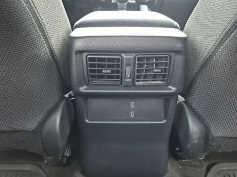 Used 2025 Toyota 4Runner SR5 AWD/4WD image 20