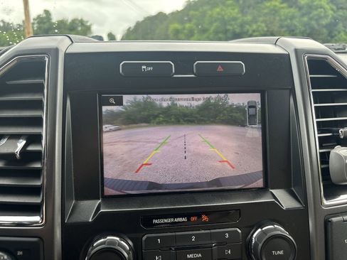 Used 2015 Ford F150 XLT w/ Equipment Group 302A Luxury AWD/4WD image 20