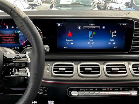 New 2026 Mercedes-Benz GLS 450 4MATIC image 9