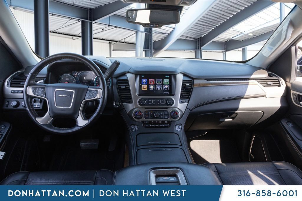 Used 2019 GMC Yukon Denali w/ Denali Ultimate Package AWD/4WD image 4