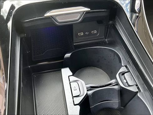 Certified 2025 Mercedes-Benz C 300 Sedan image 19