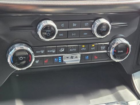 Used 2024 Ford F150 Lariat AWD/4WD image 28