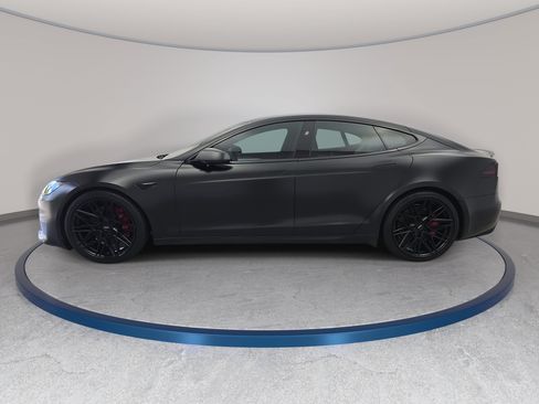 Used 2024 Tesla Model S Plaid AWD/4WD image 8