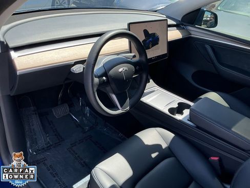 Used 2023 Tesla Model Y Long Range AWD/4WD image 5