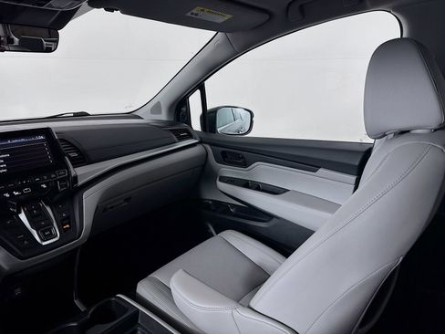 Used 2019 Honda Odyssey Elite image 18