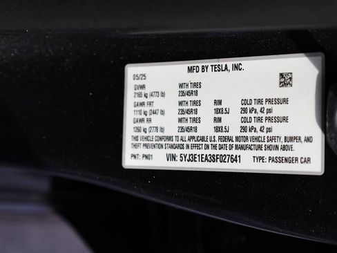 Used 2025 Tesla Model 3 Long Range RWD image 42