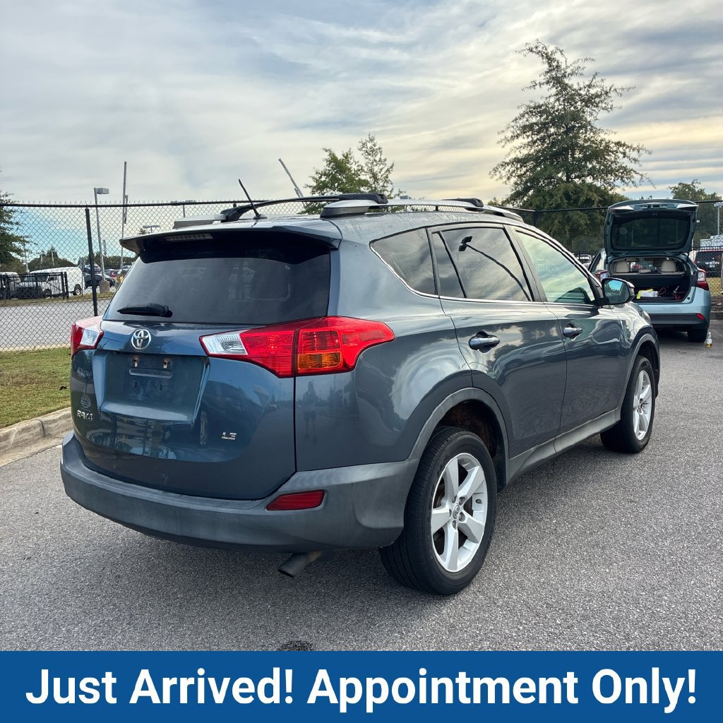 Used 2013 Toyota RAV4 LE FWD image 5
