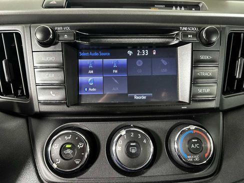 Used 2017 Toyota RAV4 LE image 16