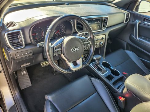 Used 2020 Kia Sportage S w/ S Sunroof Package image 8