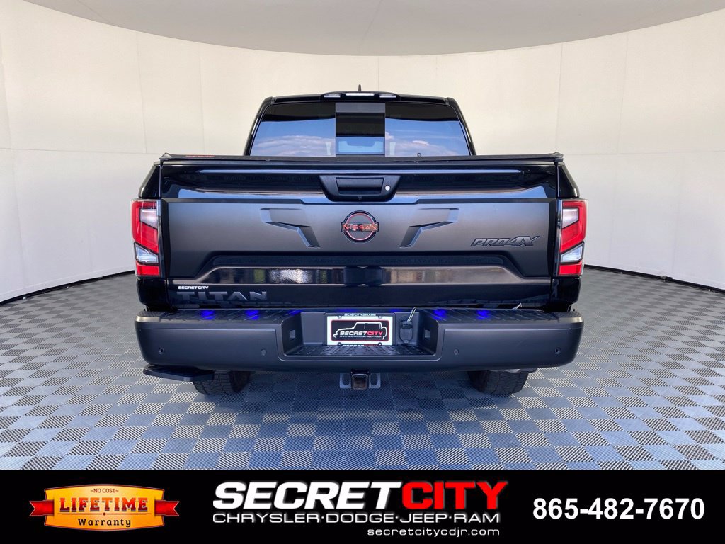 Used 2023 Nissan Titan PRO-4X w/ Pro-4x Convenience Package AWD/4WD image 6