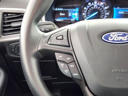 Certified 2021 Ford Edge SE image 18