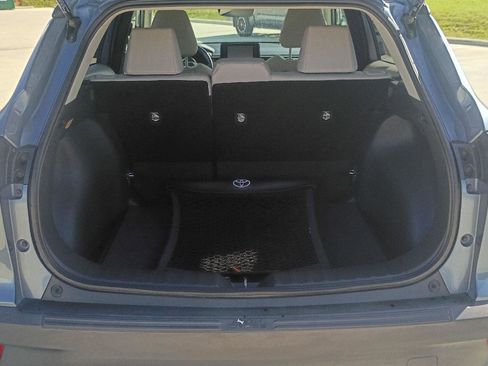 Used 2022 Toyota Corolla Cross LE FWD image 15