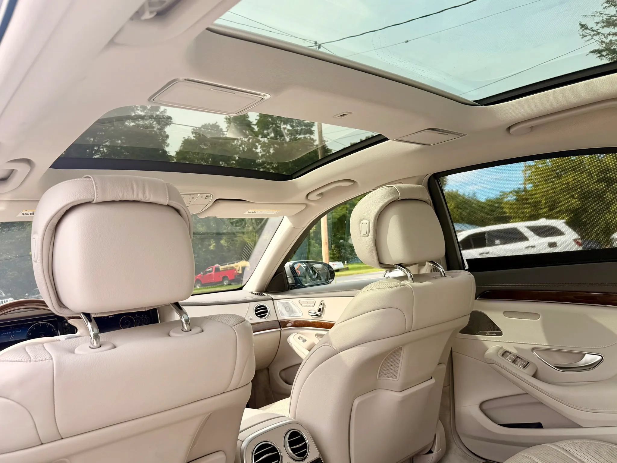 Used 2015 Mercedes-Benz S 550 4MATIC Sedan image 37