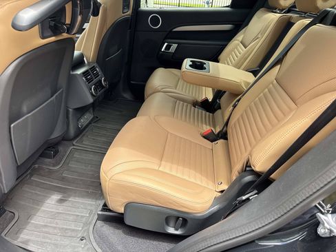 Certified 2026 Land Rover Discovery Limited Edition AWD/4WD image 15