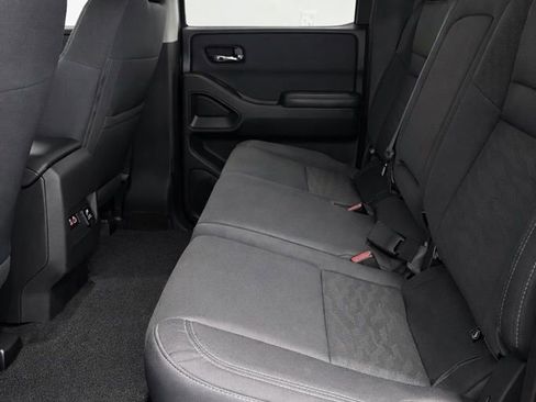 Used 2023 Nissan Frontier SV w/ Technology Package image 16