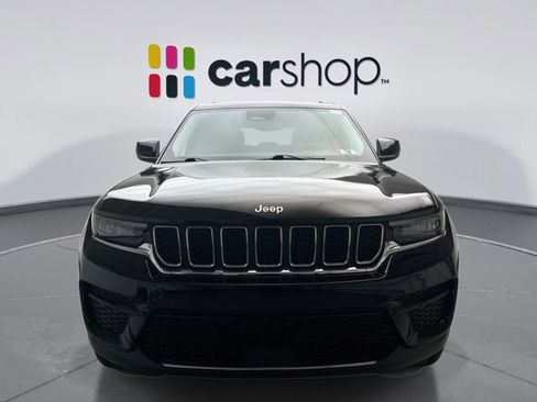 Used 2023 Jeep Grand Cherokee Laredo w/ Luxury Tech Group I AWD/4WD image 8