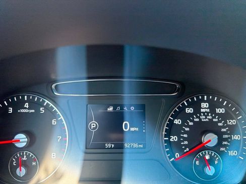 Used 2016 Kia Sorento AWD w/ LX Convenience Package image 13