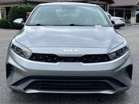 Used 2024 Kia Forte LXS FWD image 3