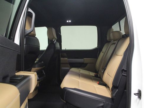 Used 2024 Ford F250 Lariat w/ Chrome Package image 13