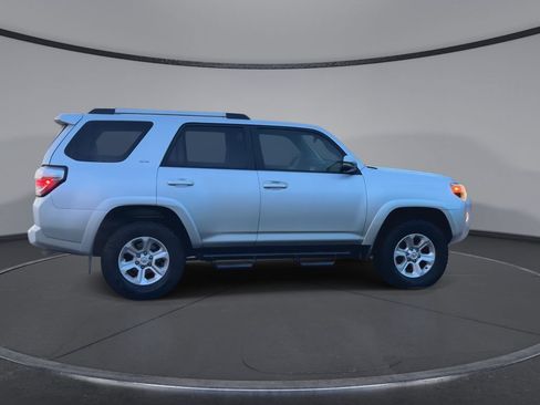 Used 2020 Toyota 4Runner SR5 Premium w/ Moonroof Package AWD/4WD image 9