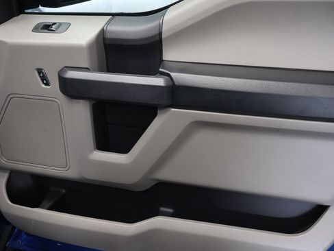 Used 2017 Ford F150 XL w/ Equipment Group 101A Mid AWD/4WD image 11