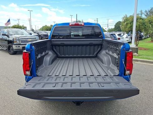 Used 2024 Chevrolet Colorado Z71 w/ Z71 Convenience Package 2 AWD/4WD image 23