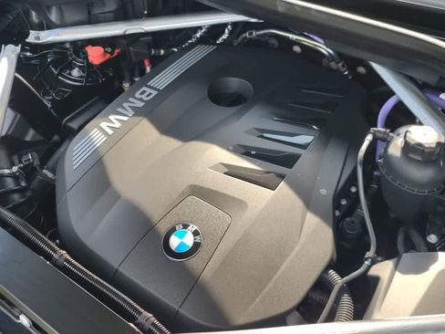 Used 2026 BMW X5 xDrive40i w/ Climate Comfort Package image 9