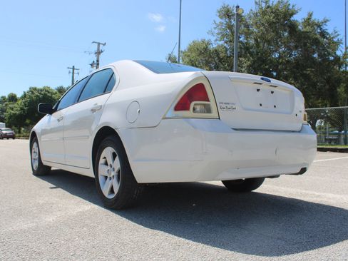 Used 2009 Ford Fusion SE FWD image 8