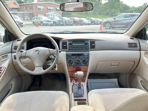 Used 2006 Toyota Corolla LE w/ Audio Value Pkg FWD image 13