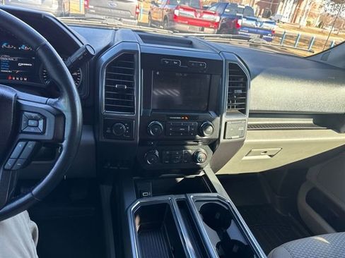 Used 2017 Ford F150 XLT w/ Equipment Group 302A Luxury image 19