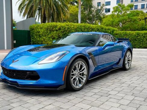 Used 2016 Chevrolet Corvette Z06 w/ 3LZ Preferred Equipment Group RWD image 9