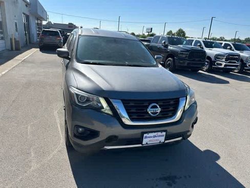 Used 2020 Nissan Pathfinder SV AWD/4WD image 24